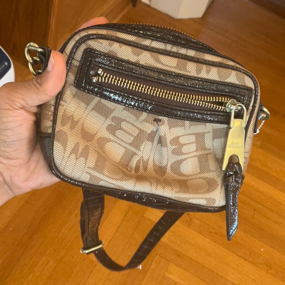 Bag Dana Buchman